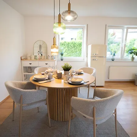 アパート Stilvolle Maisonette Mit Charme *